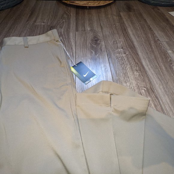 NWT Men (W34 x 32) - NIKE GOLF Dri-Fit Khaki Pants - Picture 2 of 8